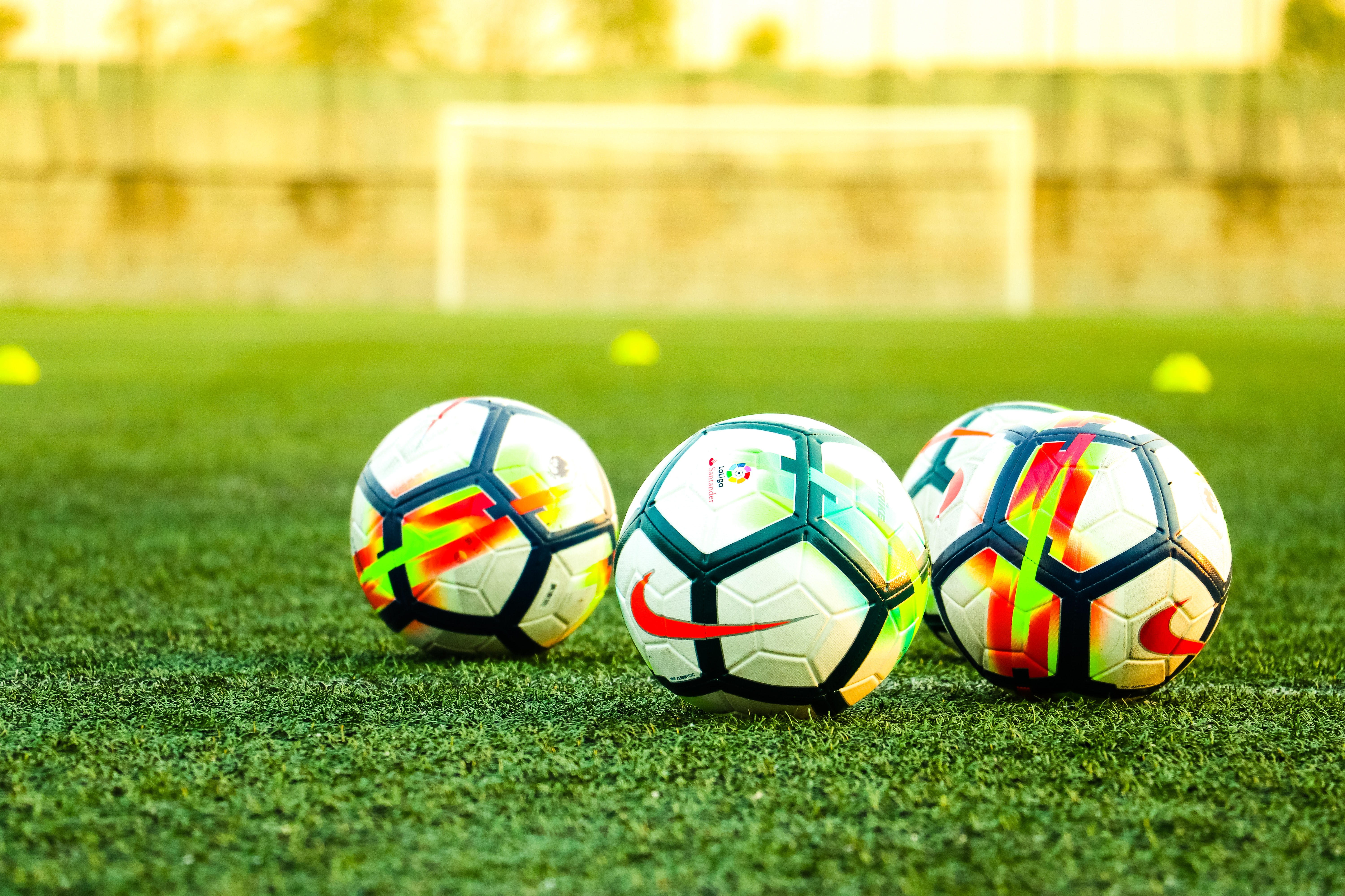 サッカーは英語で Soccer それとも Football ２つの違いは 日本語教師の英語講座